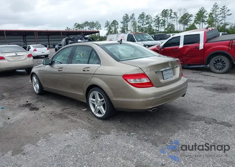 2009 Mercedes-Benz C 300 Luxury/Sport from USA, damaged, VIN WDDGF54X69R063653